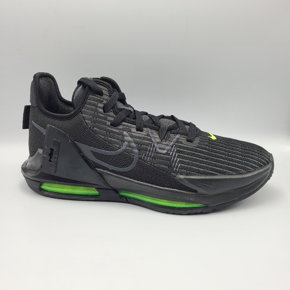 Nike Lebron Witness VI Sneakers (CZ4052-004) Size 10.5M